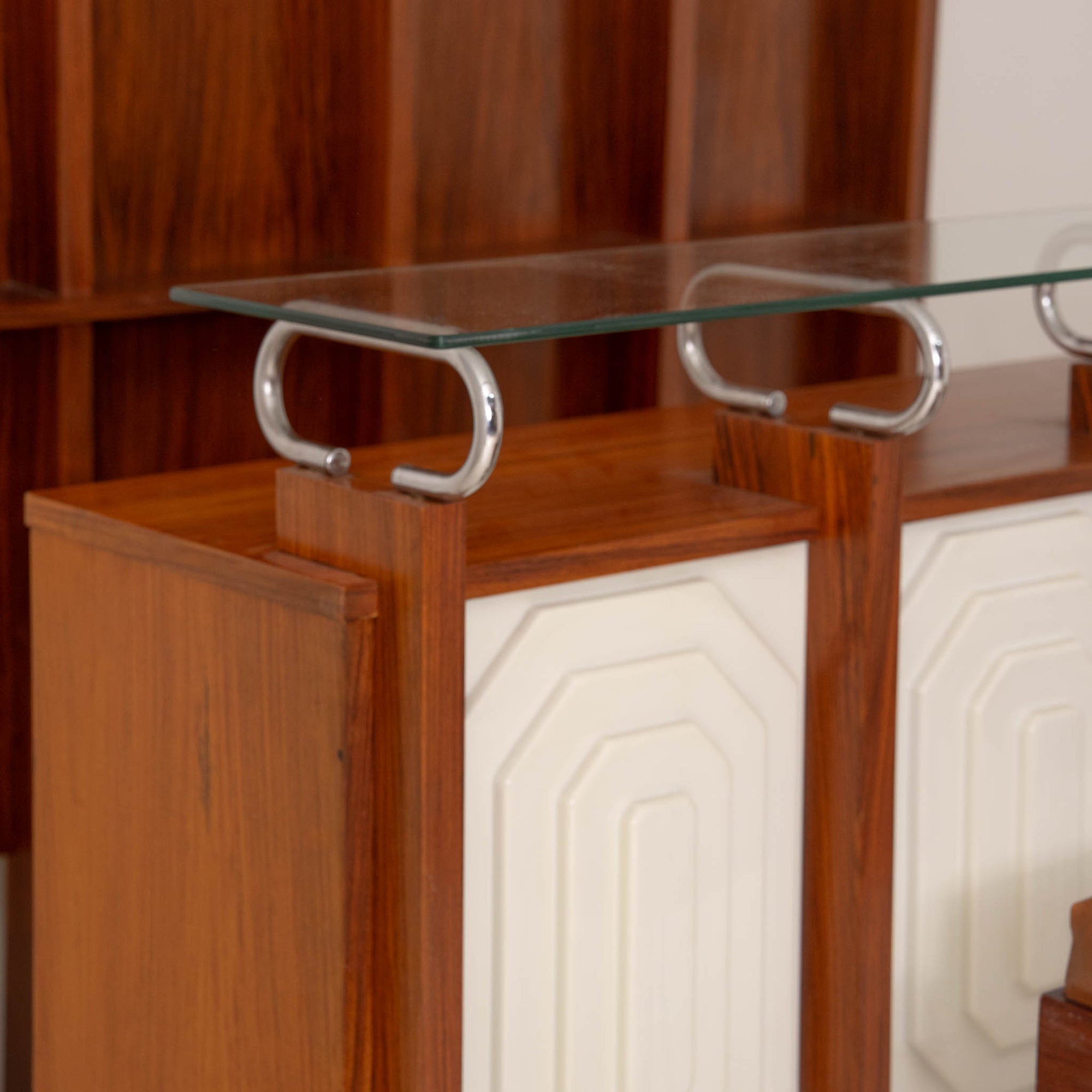 Zeldzame Italiaanse bar met krukken