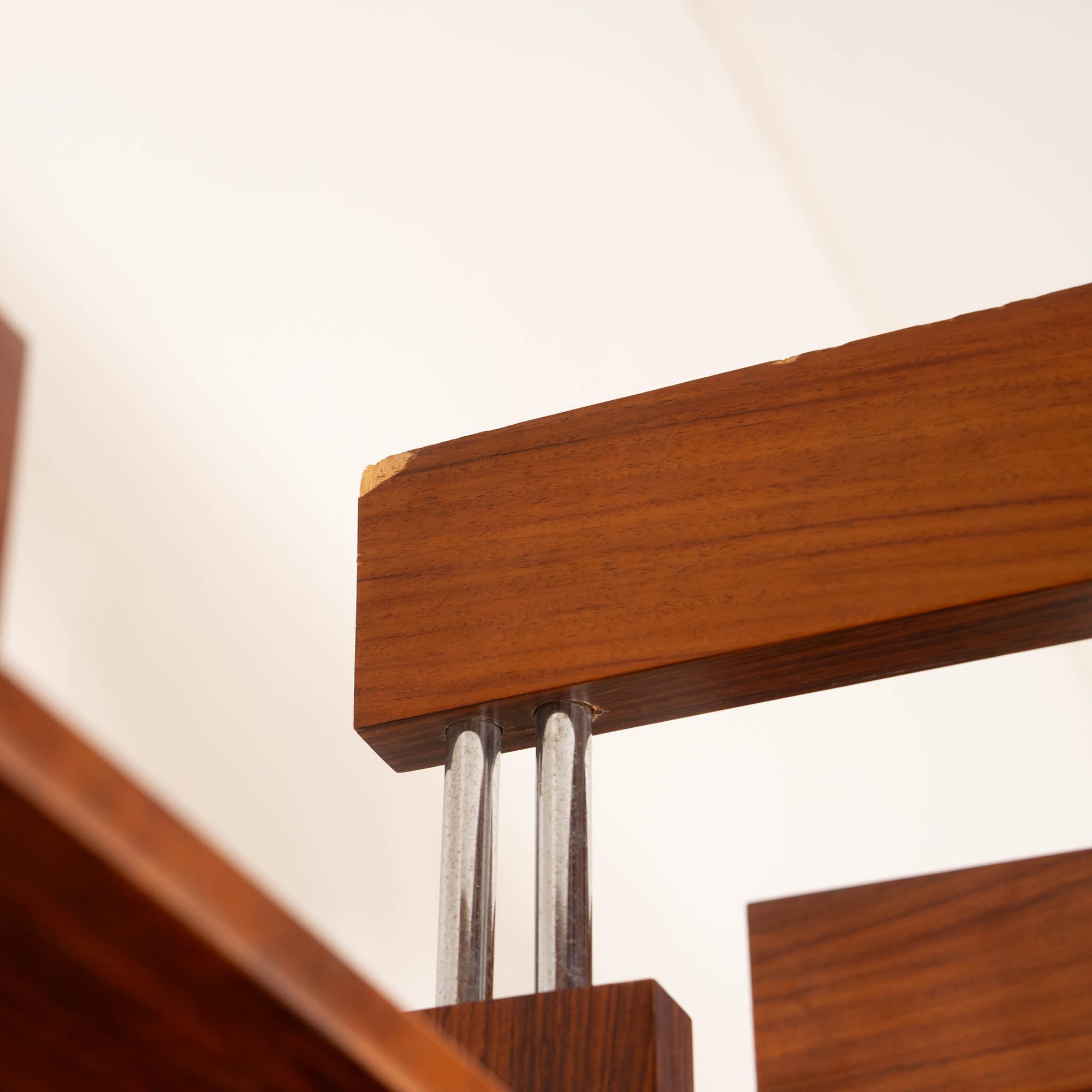 Zeldzame Italiaanse bar met krukken