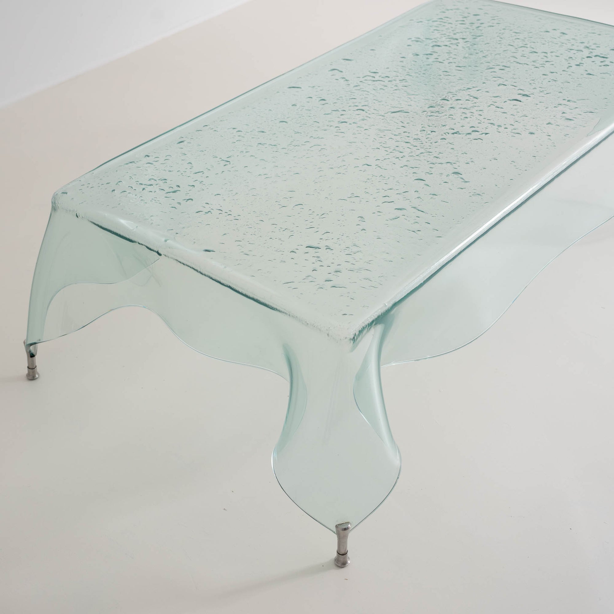 ITALIAN “HANDKERCHIEF” COFFEE TABLE IN BLOWN CRYSTAL