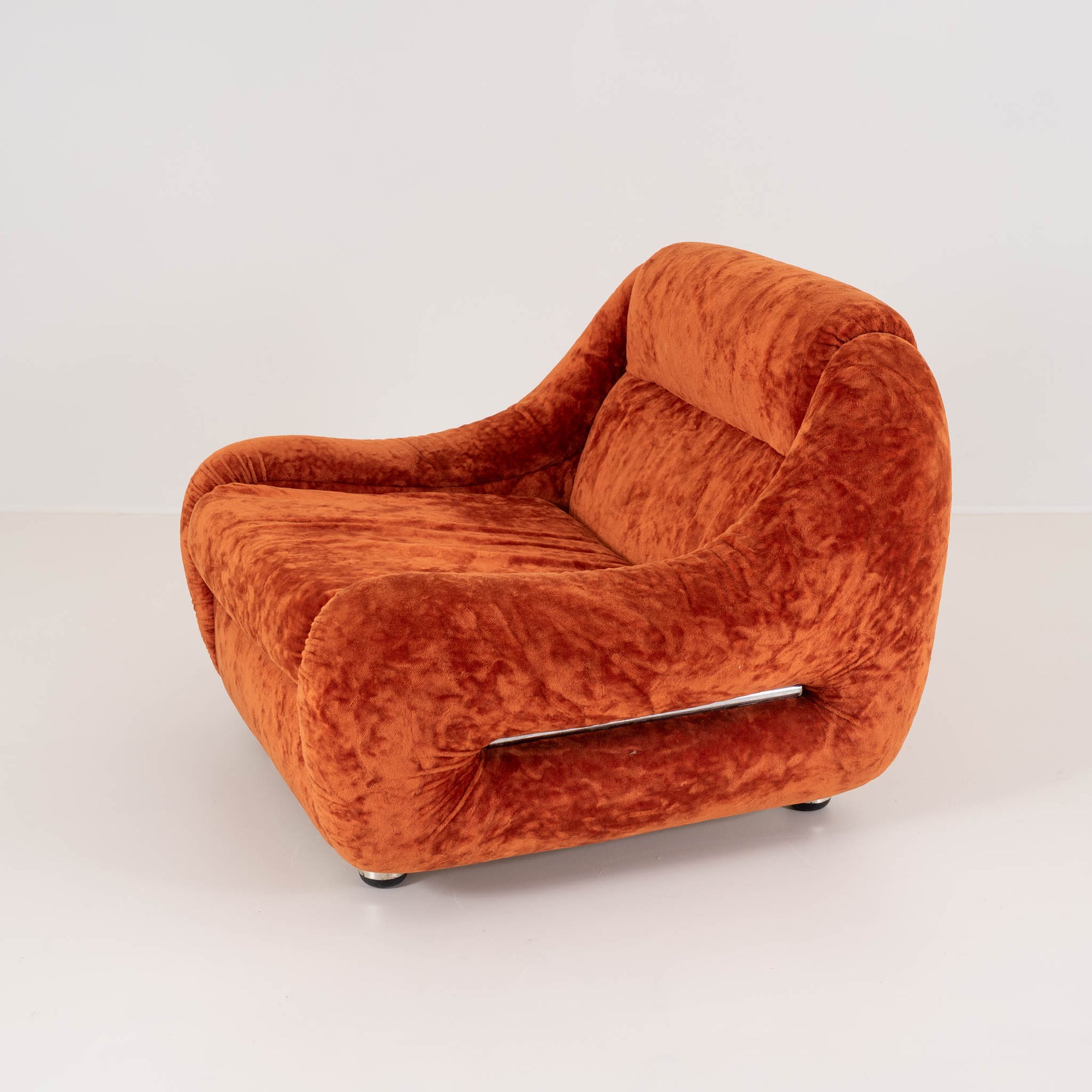 1970s ITALIAN VELVET ARMCHAIR