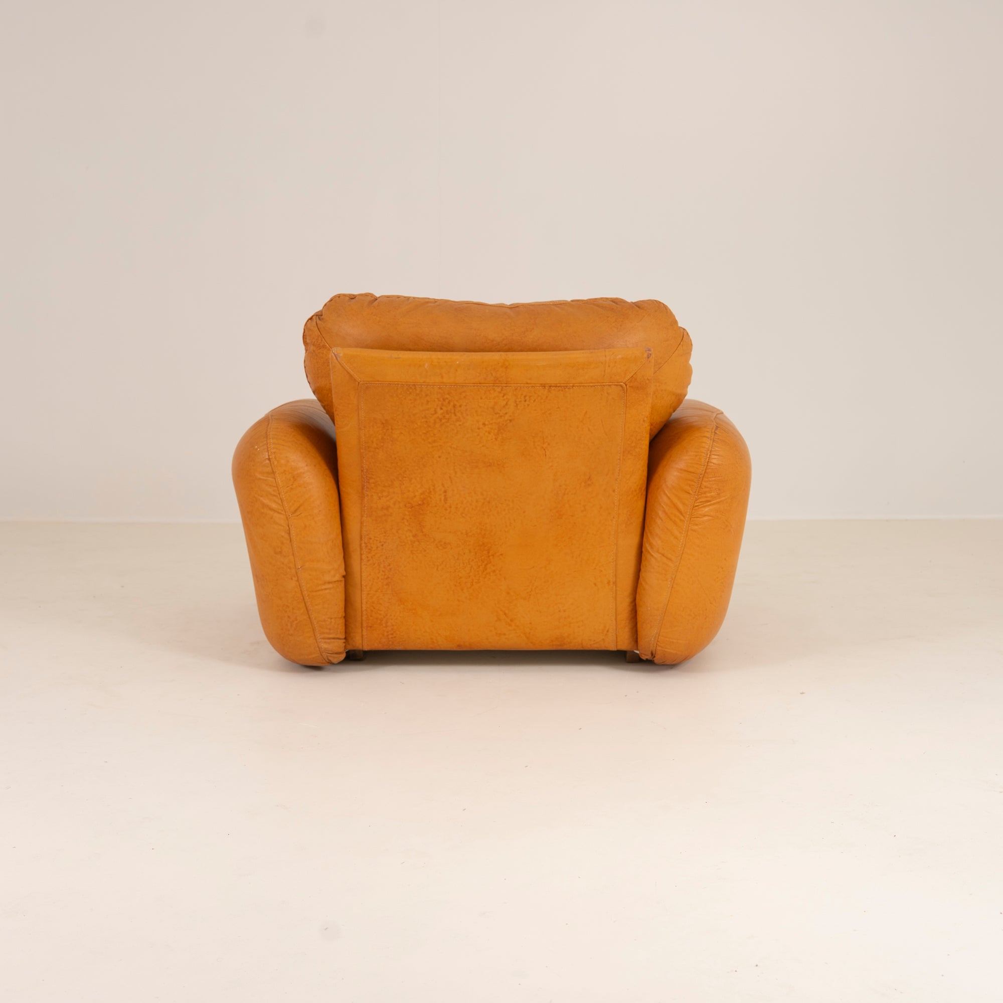 Leather Armchair by Arrigo Arrigoni for Busnelli, 1970s
