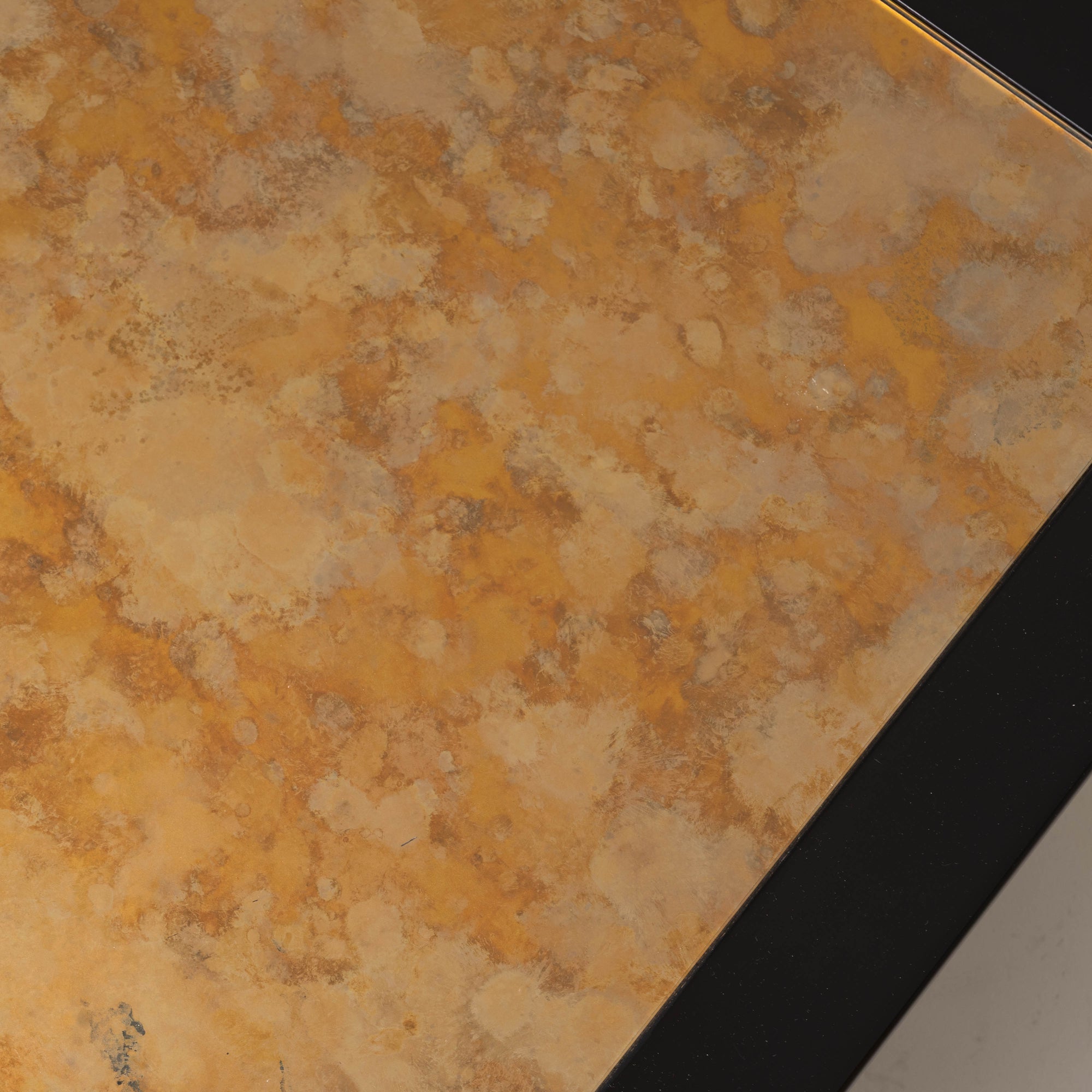 Vintage Coffee Table in Resin and Gold-Leaf Églomisé Glass, 1970–1980