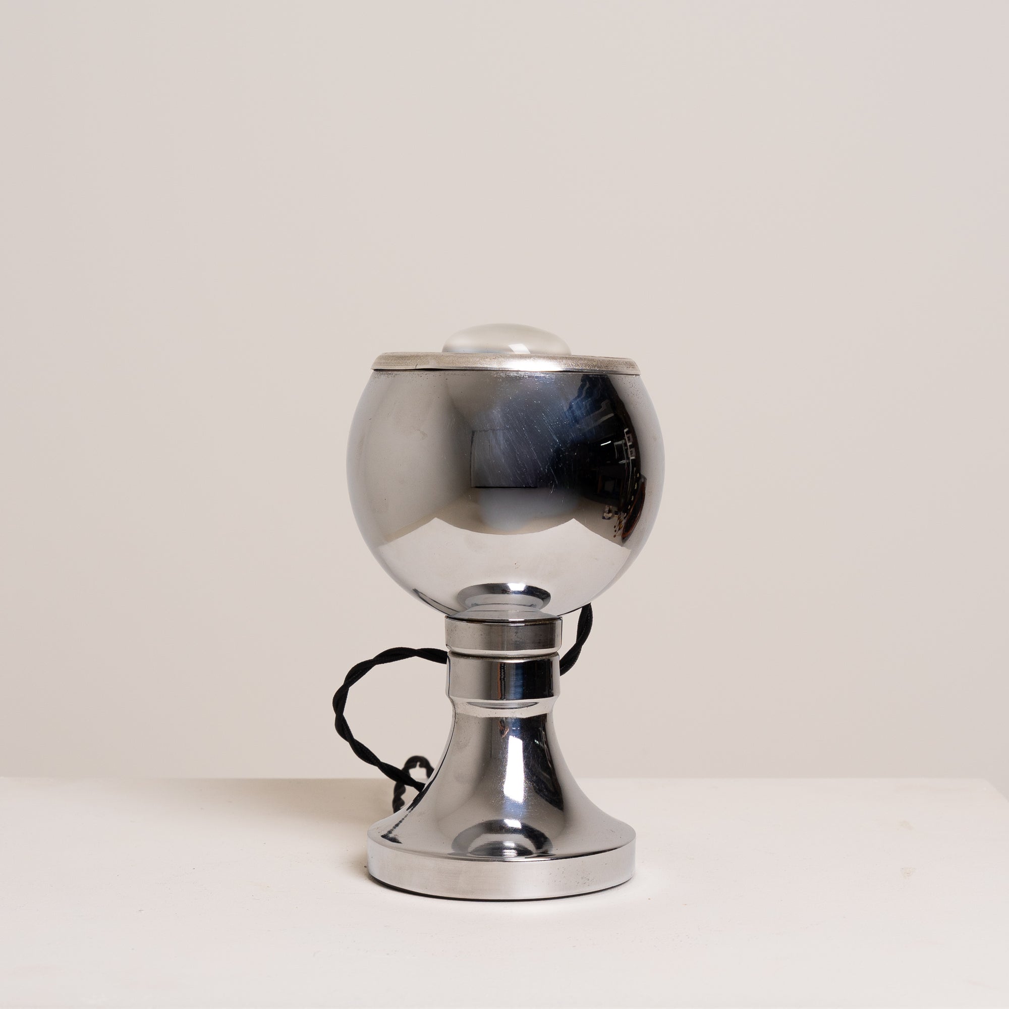 Magnetic Space Age Table Lamp